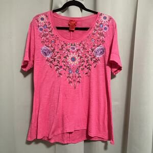 V Christina Vintage 90s/2000s Floral Embroidered Pink Short Sleeve Top